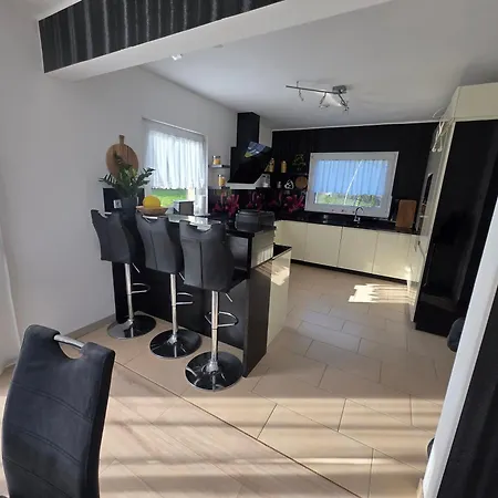 Villa Sunshine Niedenstein