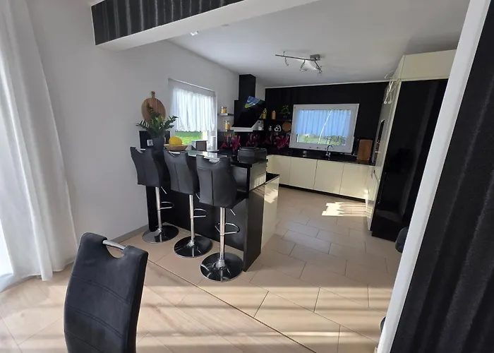 Villa Sunshine Niedenstein